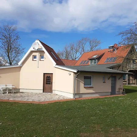 Radlerpension-boltenhagen Guest house *